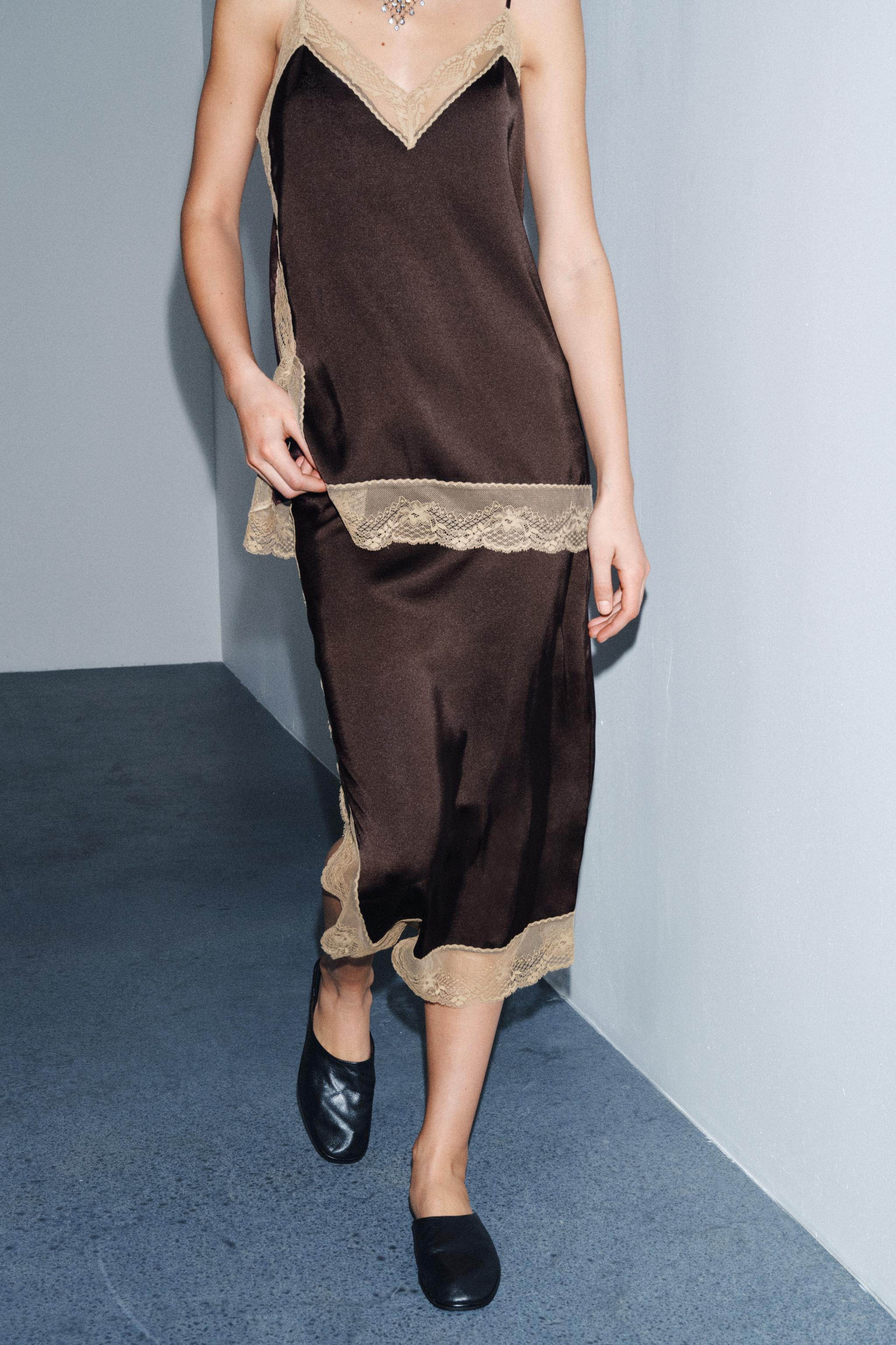 ZW COLLECTION SATIN EFFECT LACE TOP